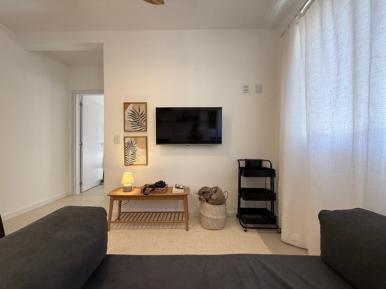 Lindo Apto na quadra do mar de Canasvieiras C06