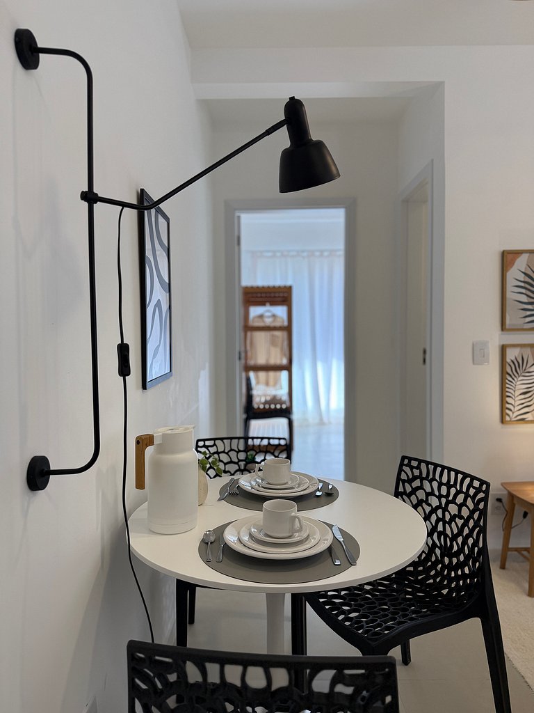 Lindo Apto na quadra do mar de Canasvieiras C06