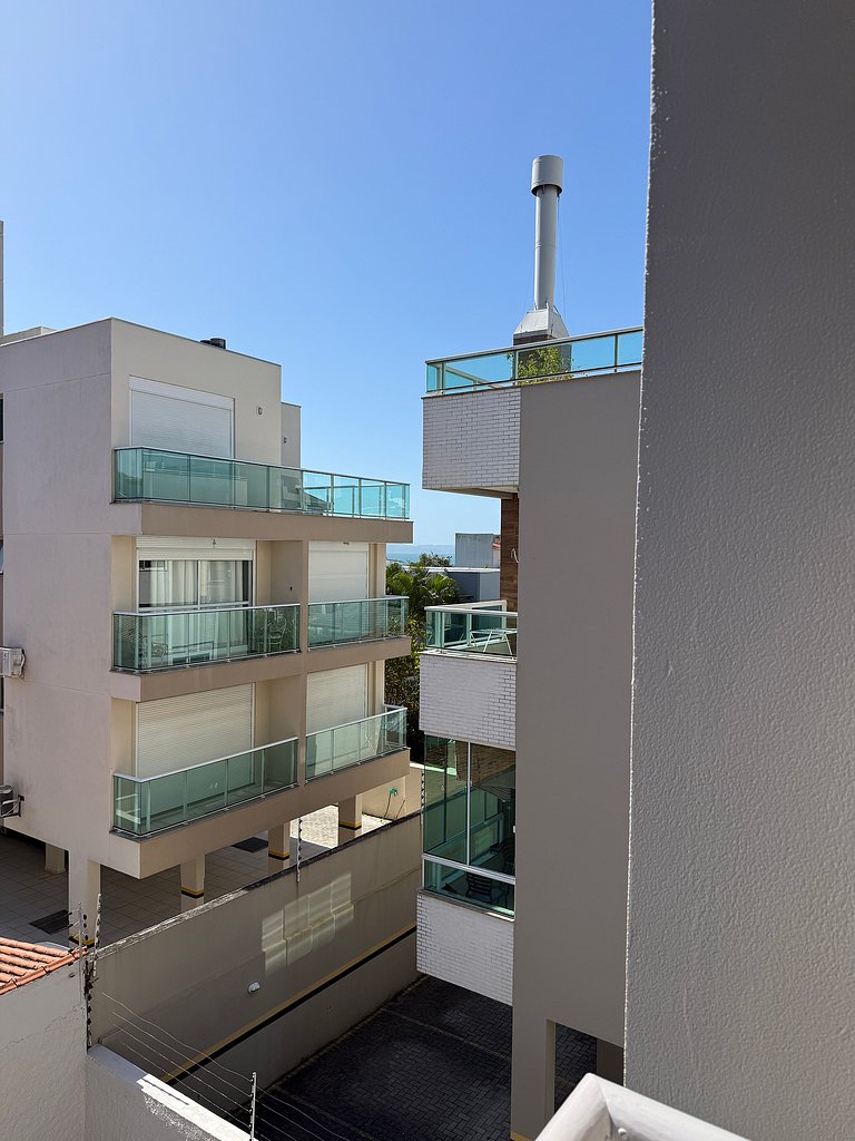 Lindo Apto na quadra do mar de Canasvieiras