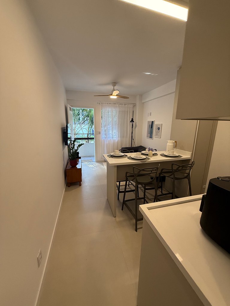 Apt 3 min do Canto das Pedras Canasvieiras C01