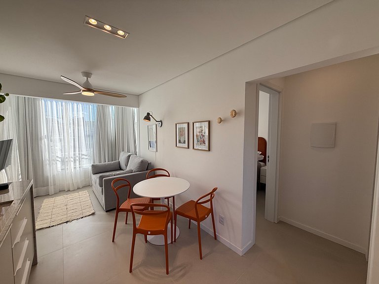 Apartamento em Jurerê 200 metros da praia