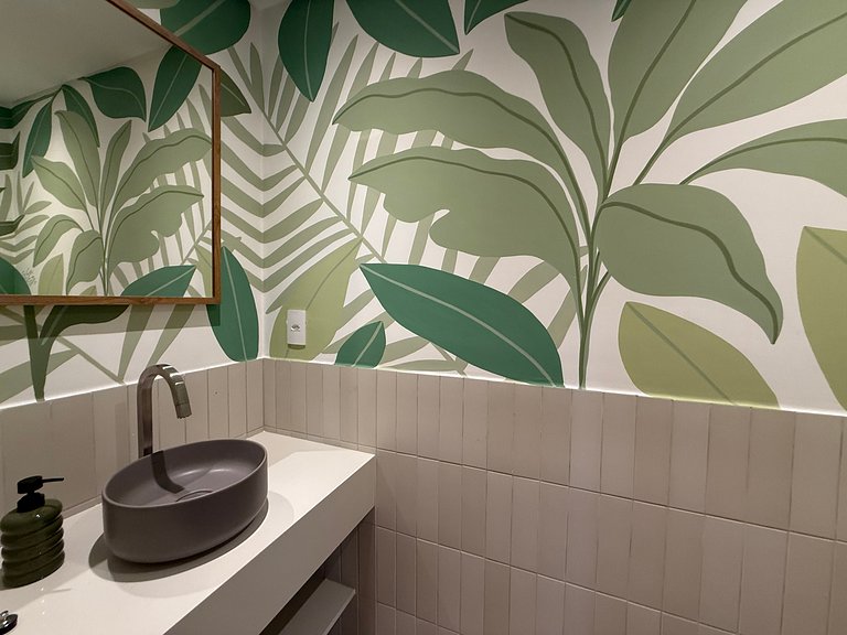 2 suítes frente-mar, piscina, quadra tênis/padel