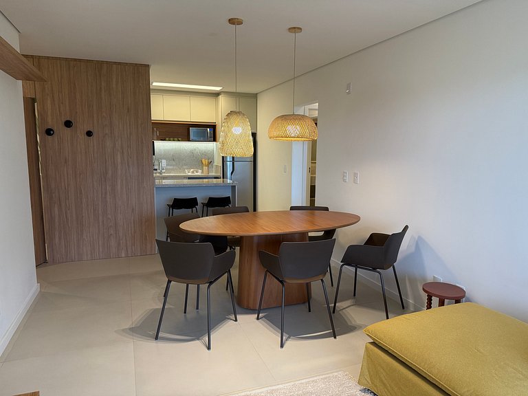 2 suítes frente-mar, piscina, quadra tênis/padel