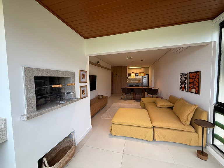 2 suítes frente-mar, piscina, quadra tênis/padel