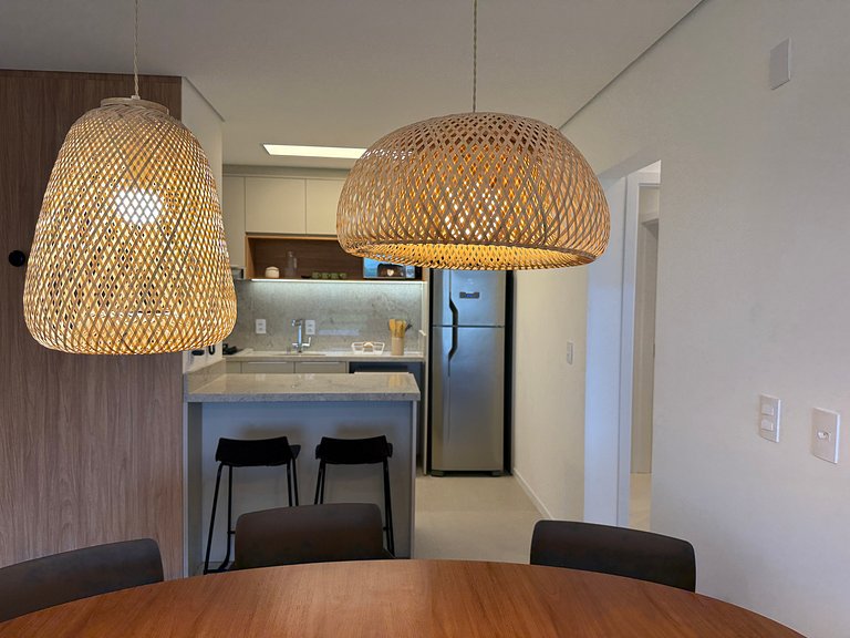 2 suítes frente-mar, piscina, quadra tênis/padel