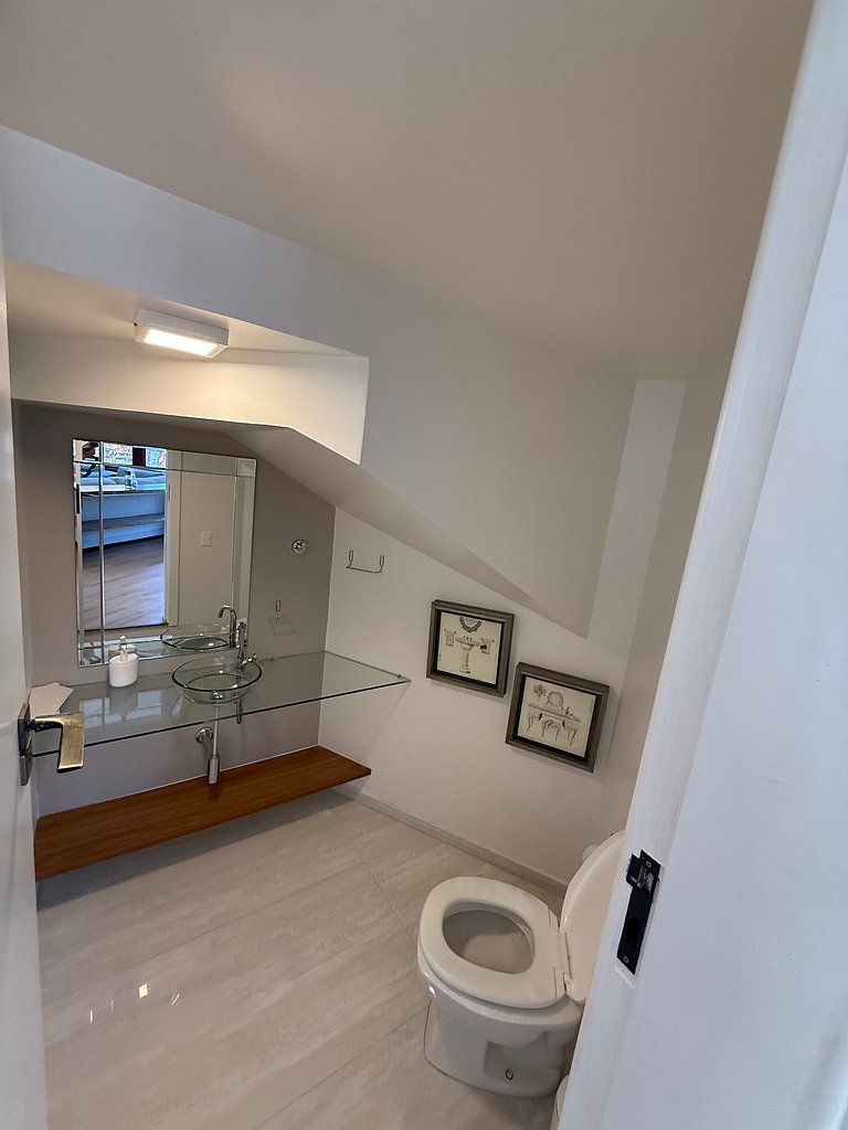 4 suítes Jurerê Internacional 170m da praia